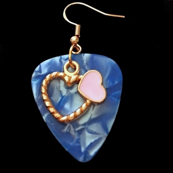 HAND Crafted Drop Earrings Repurposed Guitar Picks Hearts & Blue Skies - Picture 3 of 7